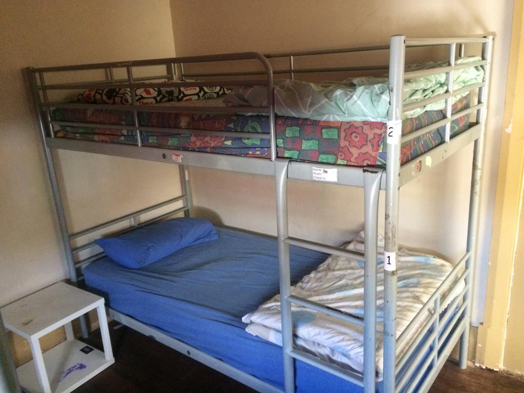Planet Inn Backpackers Perth Buitenkant foto